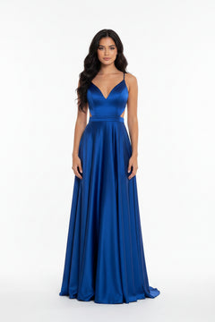 Blue halter neck maxi dress with V-shaped neckline and pleated full skirt
